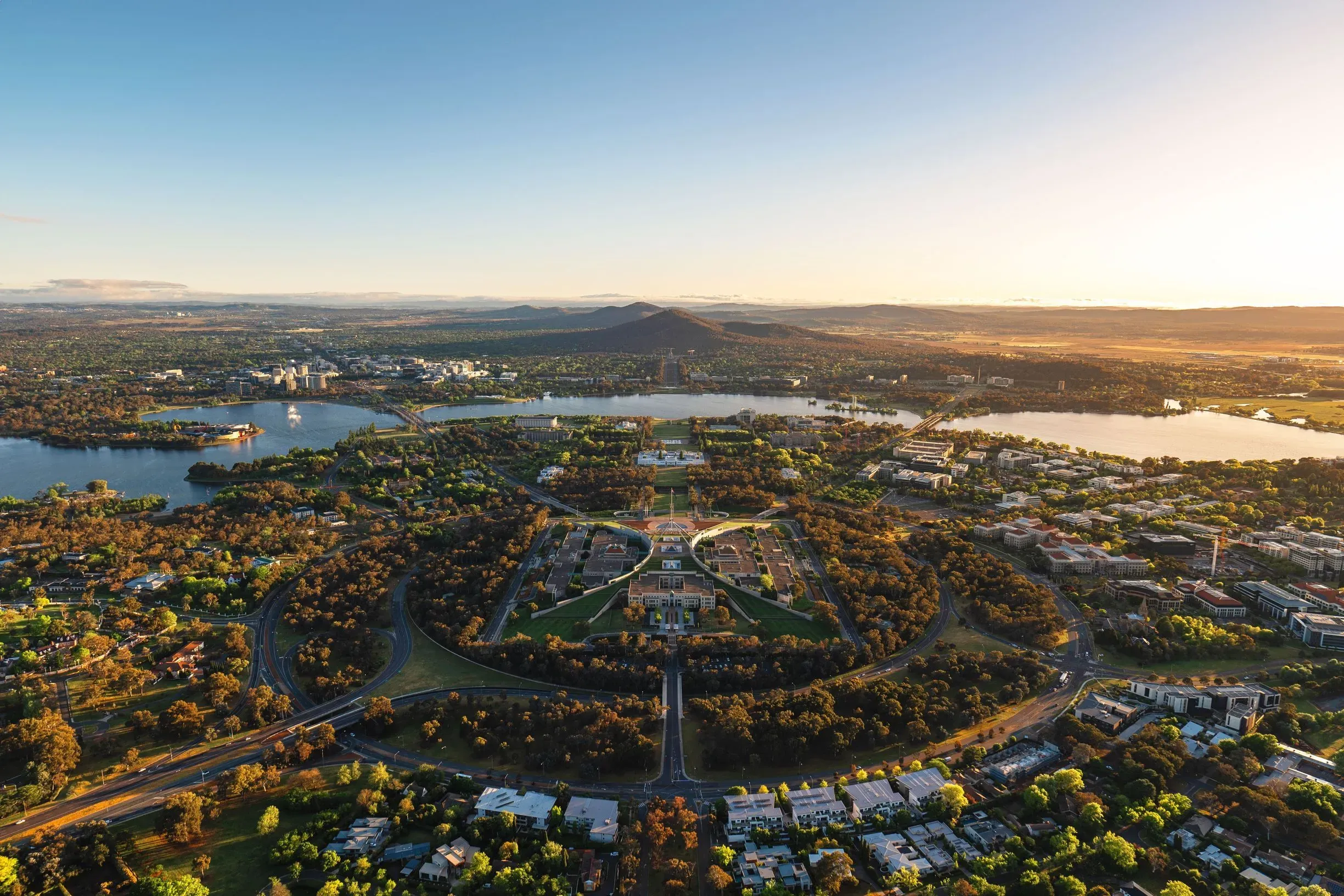 canberra-act-1091915.webp