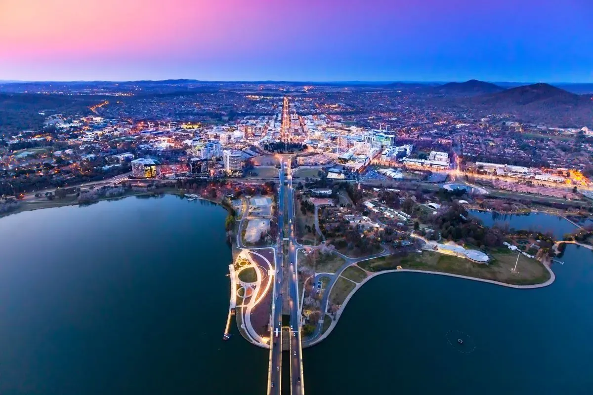 canberra-city-at-twilight.webp