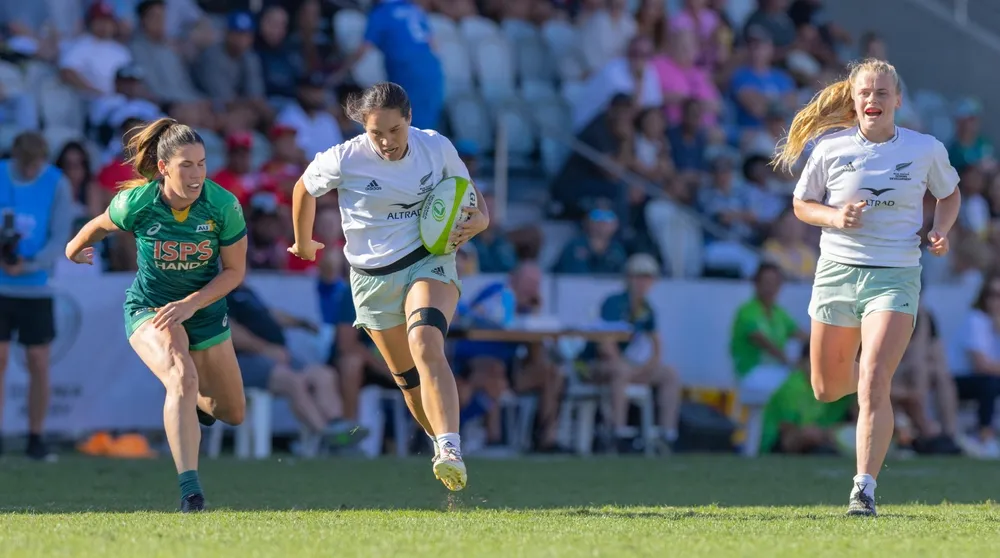Brisbane, Australia. November 11 2023. Mahina Paul in action for New Zealand women’s team during the Oceania Rugby Sevens Championship held at the Ballymore Stadium.